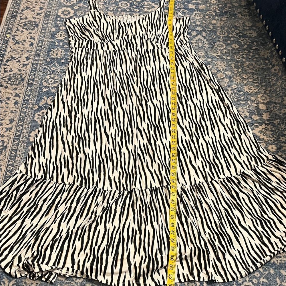 Torrid Black White Supersoft V-Neck Tiered Sleeveless Maxi Dress Event Party - Picture 13 of 14